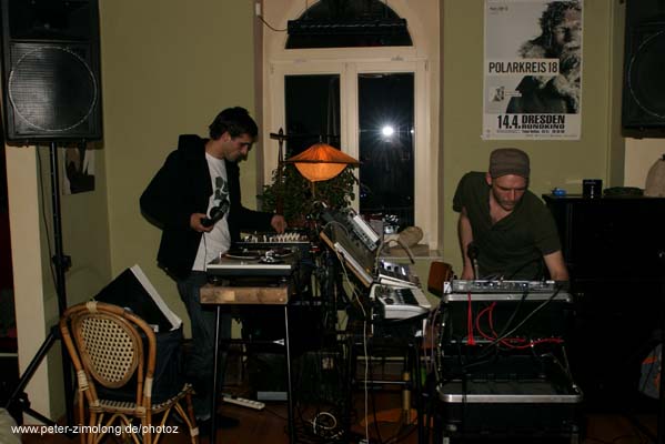 21 - central boom and space - vorstadt - vernissage - 30.03.2007